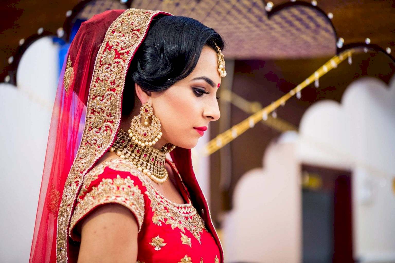 Wedding side view of indian bride